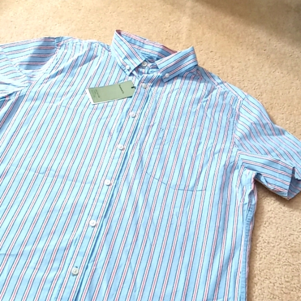 NWT. Goodfellow short sleeve button up shirt.